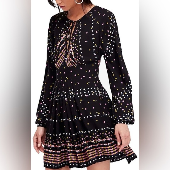 Free People Coryn Black Print Long Sleeve Dress
Size 4 - Picture 3 of 8